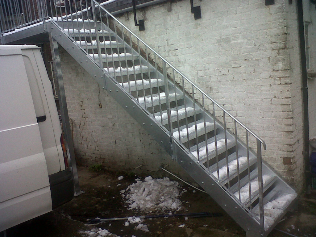 Metric Steel metal staircases , balcony railings , interior and ... - Well Known Metric Steel Railing